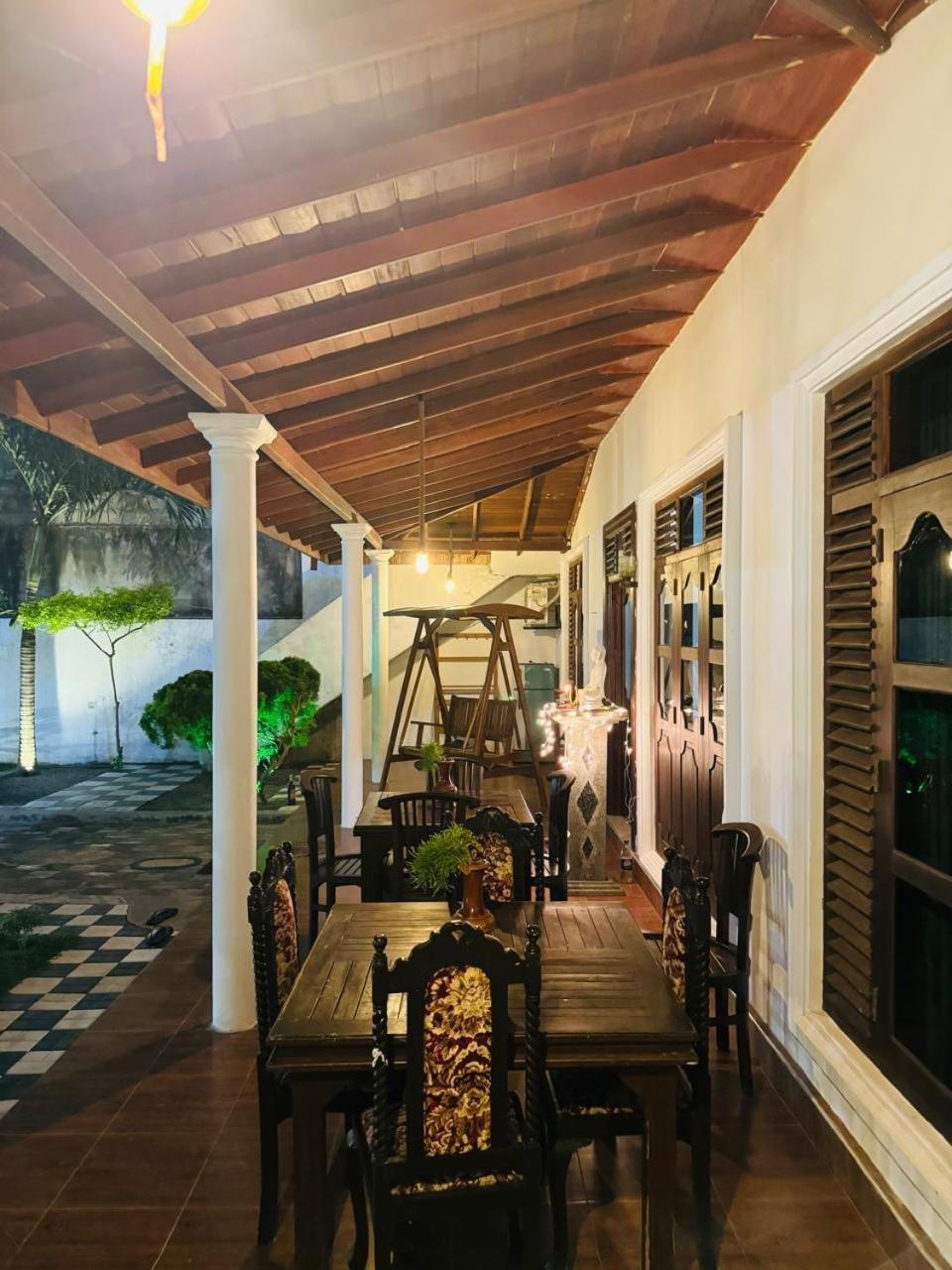 Akash Villa Talaramba Ngoại thất bức ảnh