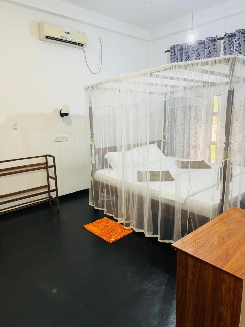 Akash Villa Talaramba Ngoại thất bức ảnh